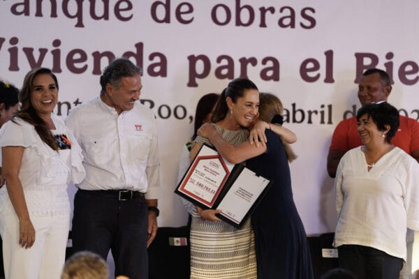 Claudia Sheinbaum,Vivienda para el Bienestar,construcción de viviendas,1.1 millones de viviendas,derecho a la vivienda,Estado de bienestar,Infonavit,FOVISSSTE,Conavi,vivienda digna,créditos impagables,Quintana Roo,salarios mínimos,programas sociales,60 metros cuadrados,unidades habitacionales,reducción de deuda
