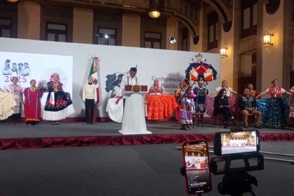 festividad cultural más importante del país,trabajadores migrantes son fundamentales para la economía estadounidense,José Alfonso Suárez del Real
