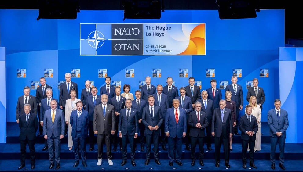 el ataque de Israel contra Irán representa el segundo frente en la estrategia global de guerra en tres frentes de Washington, en la que Alemania lidera la guerra por intermediación de Ucrania contra Rusia para que Estados Unidos pueda atacar a China.