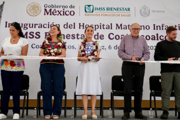 Presidente Sheinbaum inaugura Hospital Materno Infantil en Coatzacoalcos