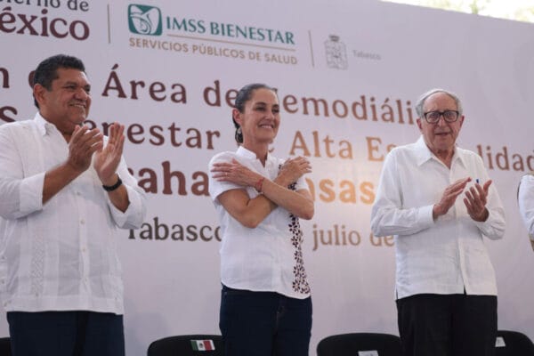 La Presidenta de México, Claudia Sheinbaum Pardo, inauguró este sábado la ampliación del área de hemodiálisis del Hospital IMSS Bienestar de Villahermosa y anunció una inversión de 2 mil millones de pesos para fortalecer el sistema de salud en Tabasco durante los próximos años.