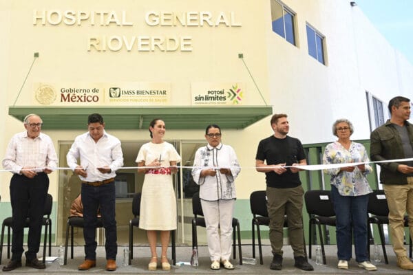 Sheinbaum inaugura nueva torre de hospital en San Luis Potosí y anuncia más inversiones en salud