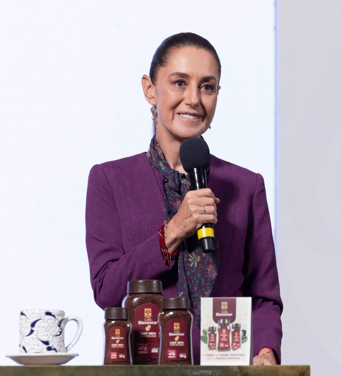 03 septiembre 2025,México prohíbe 35 plaguicidas tóxicos,Café del Bienestar: 100% mexicano