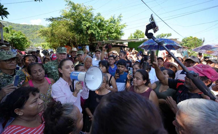ATENCIÓN A LAS EMERGENCIAS Y A LAS CAUSAS,Deja el escritorioy atiende en territorio,estilo faraónico del pasado neoliberal