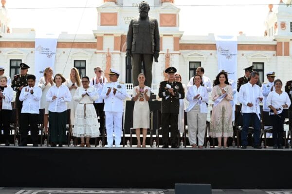 ceremonia por 204 años de la Armada de México,soberanía se defiende todos los días,Buque Escuela Cuauhtémoc