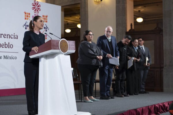 29 octubre 2025,apoyos directos a agricultores de maíz tras bloqueos carreteros,Programa de créditos y seguros