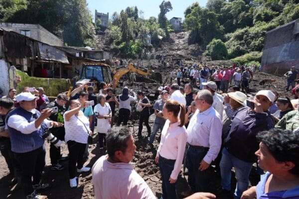 Sheinbaum supervisa ayuda en Veracruz tras intensas lluvias,Línea de atención: 079,apoyo total a familias afectadas