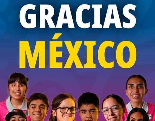 Delegación mexicana posa con medallas en ceremonia de clausura Chile 2025