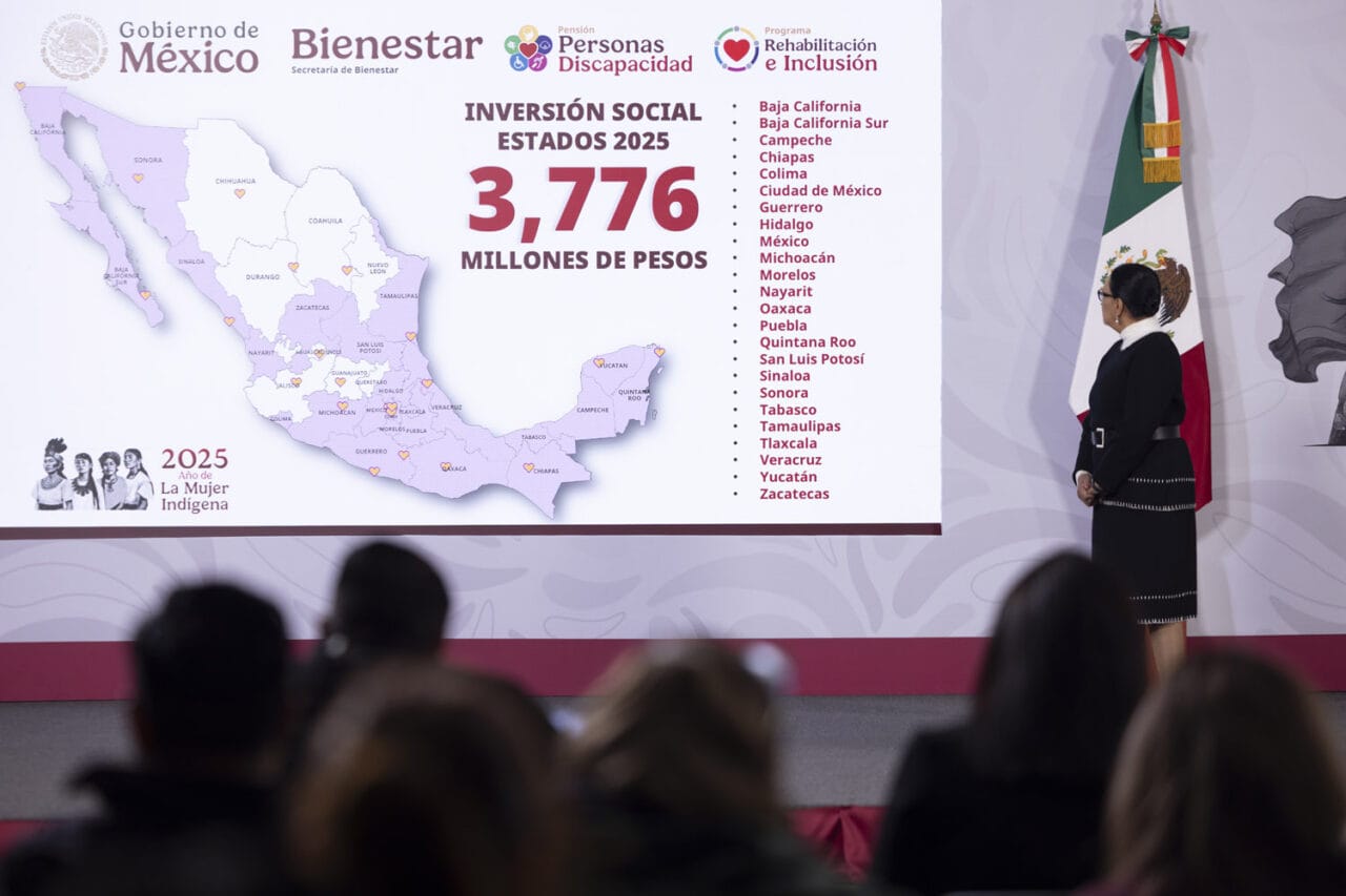 Mapa de México mostrando los 24 estados donde la Pensión para Personas con Discapacidad es universal y los 8 estados pendientes.