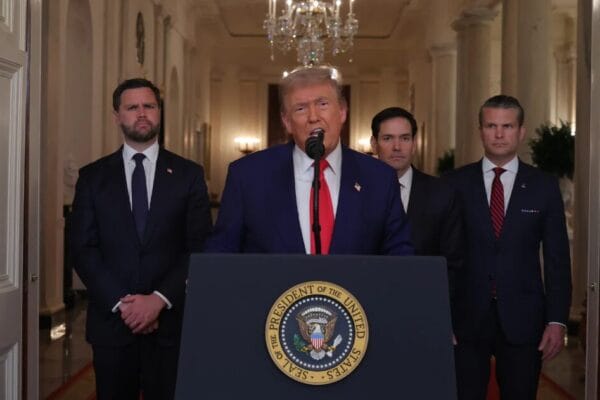 Representantes diplomáticos en negociaciones secretas entre Estados Unidos e Irán en Europa